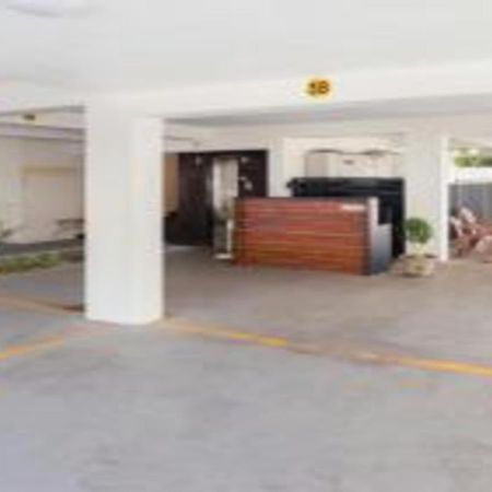 Kolam Serviced Apartments - Adyar. Chennai Extérieur photo